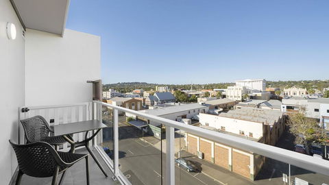 Oaks Toowoomba Hotel - Flights 3