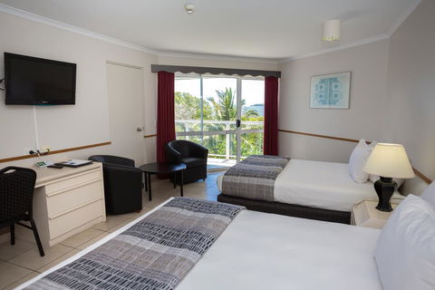 Ocean International Hotel - Flights 3
