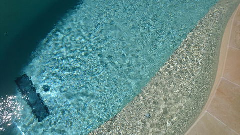Palm Lakeside Holiday Home - Bowen, Whitsundays, Queensland - Flights 1
