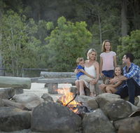 Paradise Country Farmstay - Flights