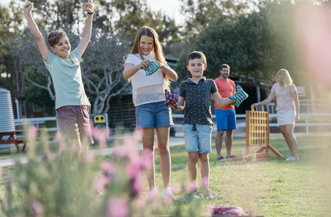 Paradise Country Farmstay - Flights 3