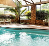 Pinnacle Holiday Lodge - Flights
