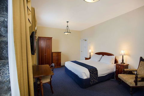 Quality Hotel Bentinck - Flights 3
