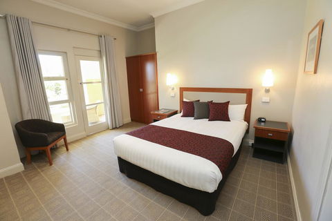 Quality Hotel Mildura Grand - Flights 3