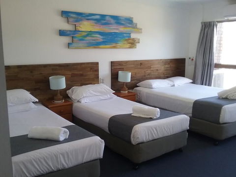 Red Star Hotel Palm Beach - Flights 2