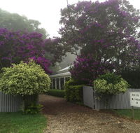 REED HOUSE at Maleny-The White Pavilion - Flights