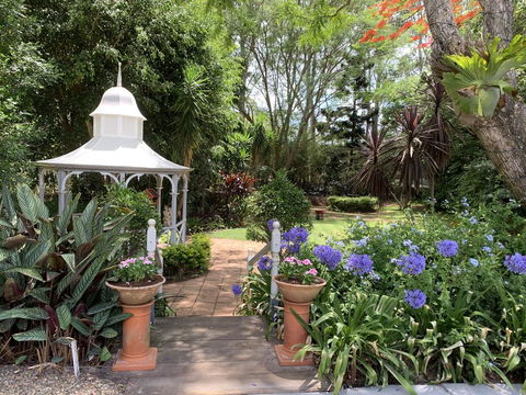 REED HOUSE At Maleny-The White Pavilion - Flights 1