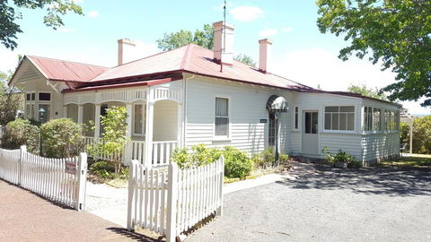 Ross B&B Accommodation - Flights 0