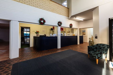 Sails Geraldton Accommodation - Flights 1