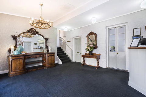Seacombe House Motor Inn Port Fairy - Flights 3