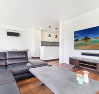Smart apartment in elegant suburb close to city - Flights