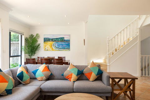 Spacious Home In The Heart Of Avalon Beach - Flights 1