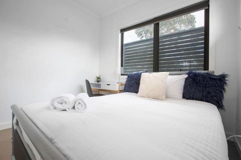 Stunning 3Beds Near Knox Shopping Centro@Wantirna - Flights 3