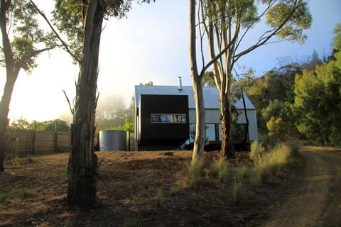 BIG.SHED.HOUSE - Flights 1