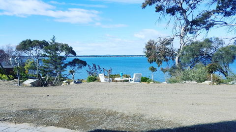 AppleBay Guest House - Flights 32