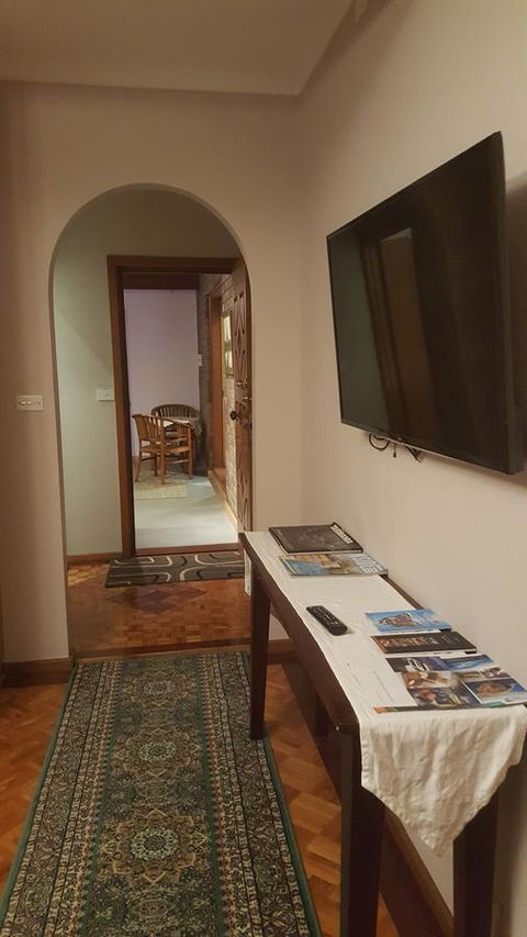 AppleBay Guest House - Flights 36