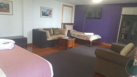 AppleBay Guest House - Flights 24