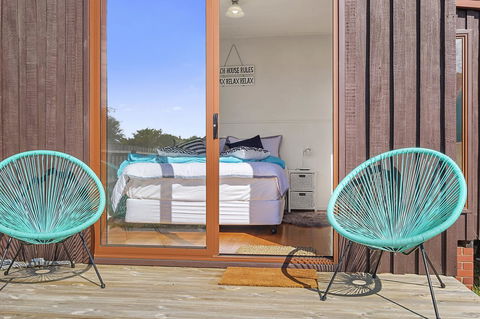 Aqua Beachfront! - Flights 20