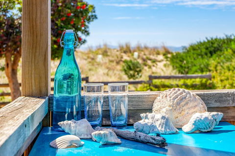 Aqua Beachfront! - Flights 11