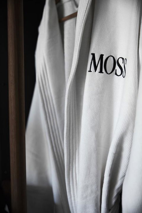 Moss Hotel - Flights 11