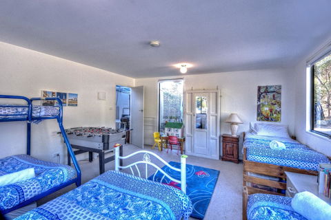 Cove Cottage - Flights 30