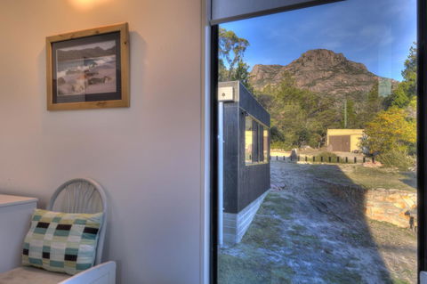 Cove Cottage - Flights 2