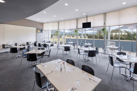 Travelodge Hotel Hobart Airport - Flights 16
