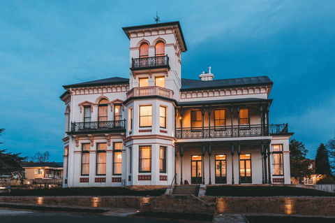 Maylands Lodge - Flights 1