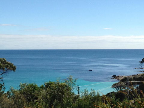 DOLPHIN LOOKOUT COTTAGE - Amazing Views Of The Bay Of Fires - Flights 12