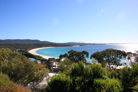 DOLPHIN LOOKOUT COTTAGE - Amazing Views Of The Bay Of Fires - Flights 9