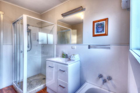 Cove Beach Apartment 2 - Flights 8