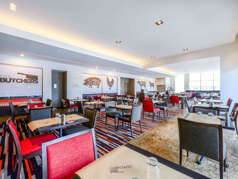 Novotel Melbourne Glen Waverley - Flights 16