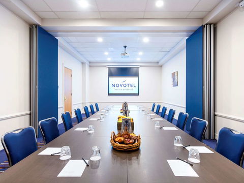 Novotel Melbourne Glen Waverley - Flights 17