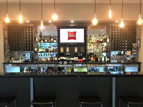 Ibis Melbourne - Glen Waverley - Flights 15
