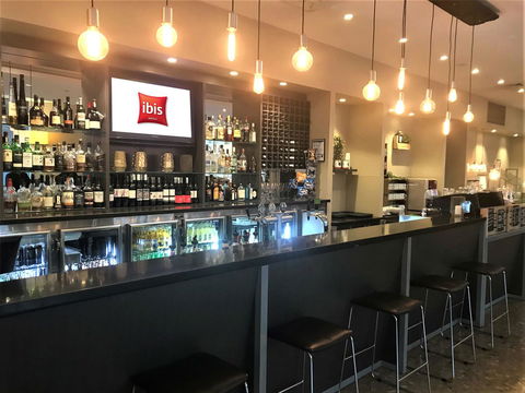 Ibis Melbourne - Glen Waverley - Flights 19