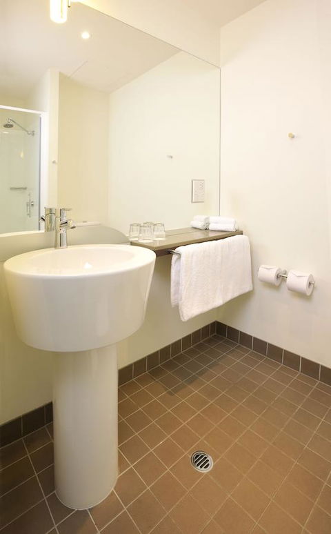 Ibis Melbourne - Glen Waverley - Flights 2