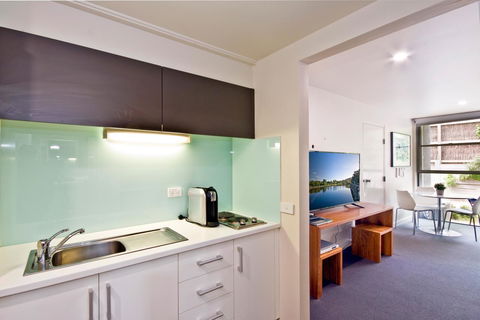 Lorne Bay View Motel - Flights 41