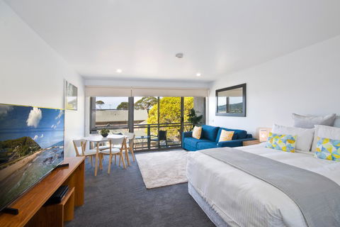 Lorne Bay View Motel - Flights 38