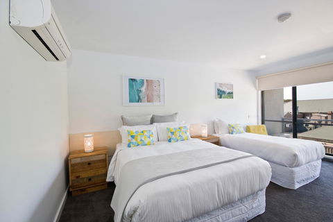 Lorne Bay View Motel - Flights 32