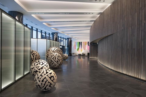 Crown Metropol Melbourne - Flights 19