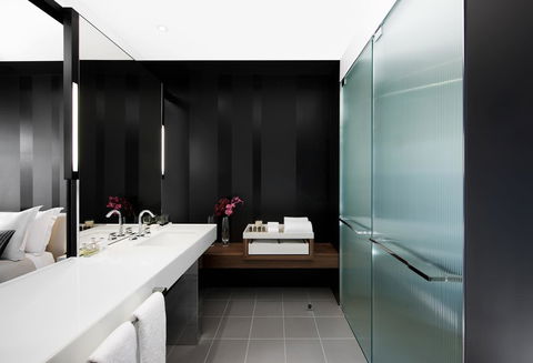 Crown Metropol Melbourne - Flights 6