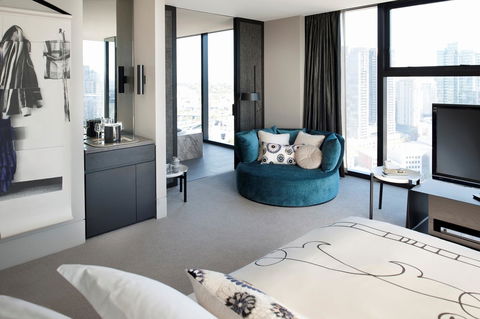 Crown Metropol Melbourne - Flights 23