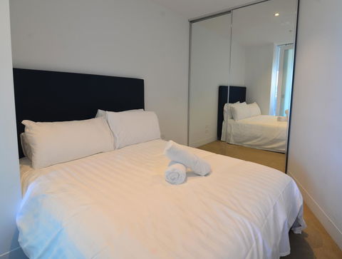 Mono Apartments On Franklin Street - Flights 31