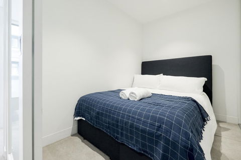 Mono Apartments On Franklin Street - Flights 16