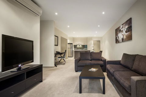Quest Glen Waverley - Flights 13