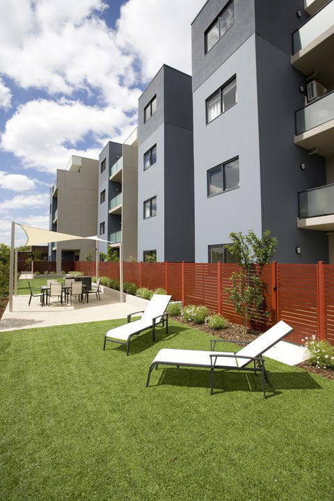 Quest Glen Waverley - Flights 11