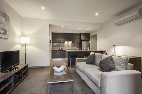 Quest Glen Waverley - Flights 15