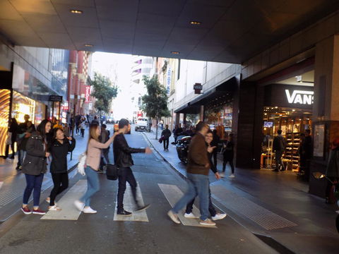 Europa Melbourne - Flights 21