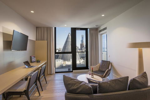 Brady Hotels Central Melbourne - Flights 27