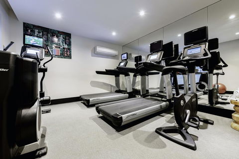Brady Hotels Central Melbourne - Flights 20